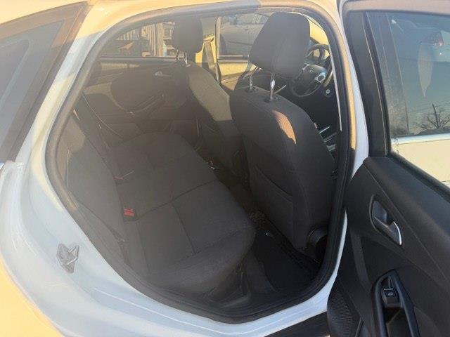 Ford Focus SEL Sedan 2012