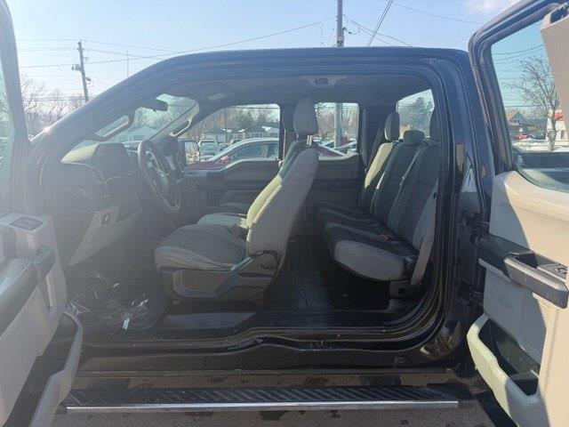 Ford F-150 XL SuperCab 8-ft. Bed 4WD 2015