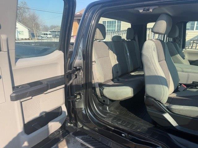 Ford F-150 XL SuperCab 8-ft. Bed 4WD 2015