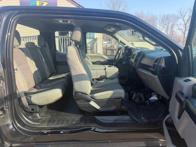 Ford F-150 XL SuperCab 8-ft. Bed 4WD 2015