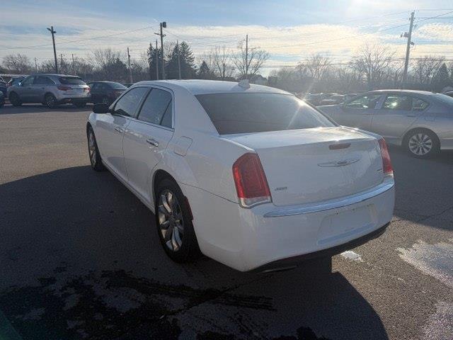 Chrysler 300 Limited AWD 2019