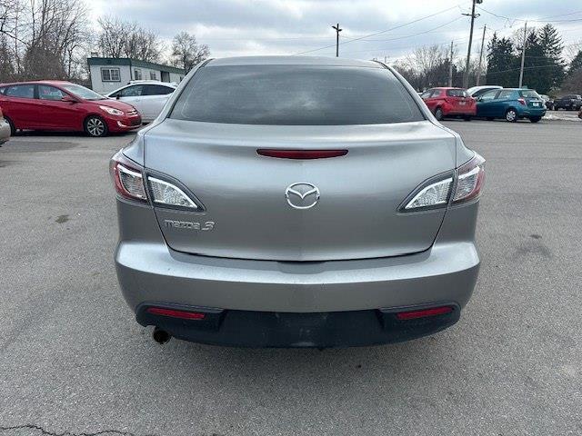 Mazda MAZDA3 i Touring 4-door 2011