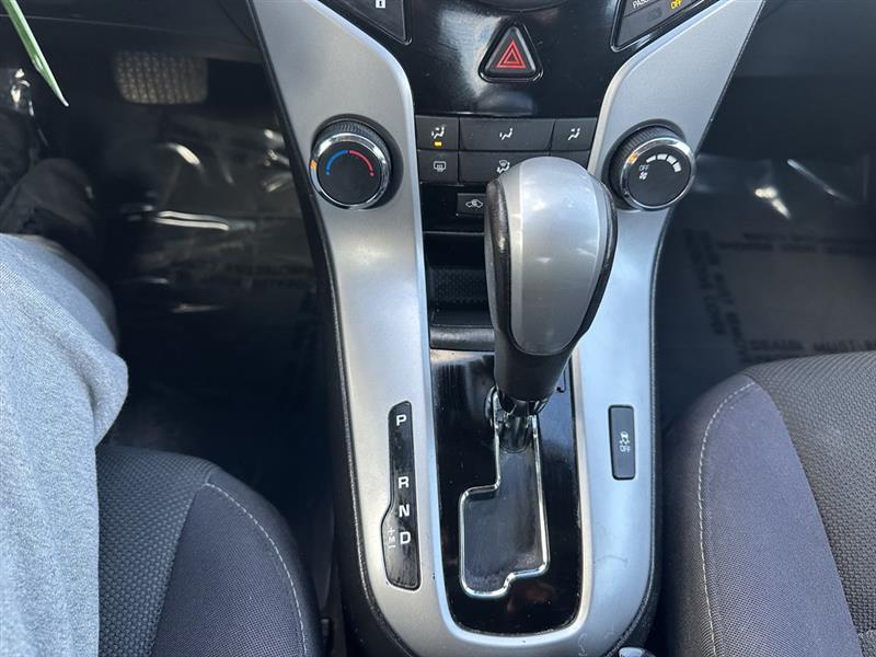 Chevrolet Cruze 1LT 2012