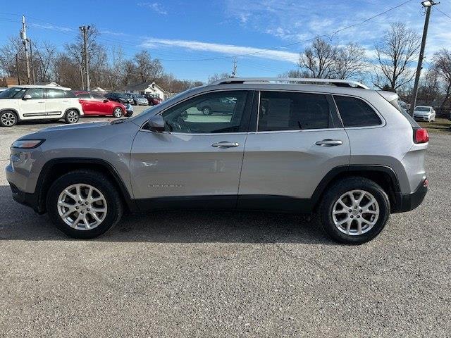 Jeep Cherokee Latitude 4WD 2016