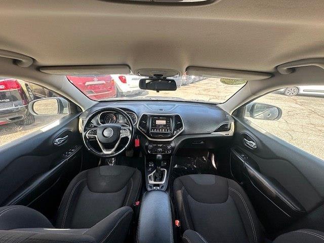 Jeep Cherokee Latitude 4WD 2016