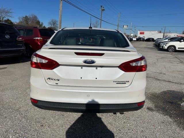 Ford Focus Titanium Sedan 2014