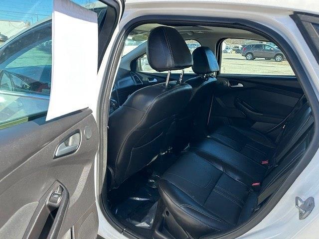 Ford Focus Titanium Sedan 2014