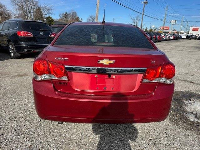 Chevrolet Cruze 1LT 2011