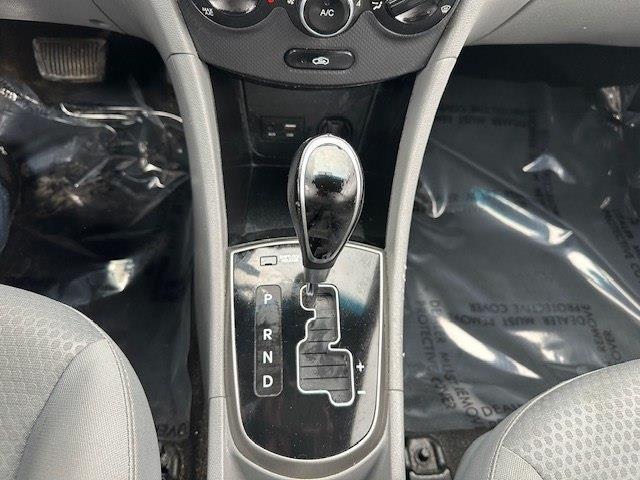 Hyundai Accent GS 5-Door 6A 2015