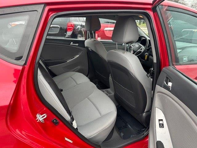 Hyundai Accent GS 5-Door 6A 2015