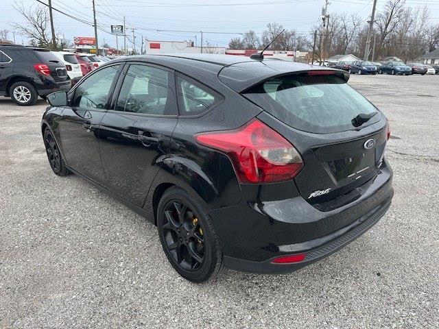 Ford Focus SE Hatch 2013