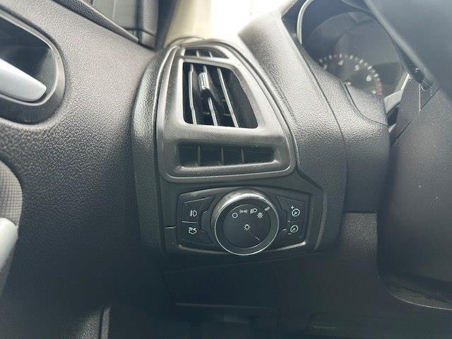 Ford Focus SE Hatch 2013