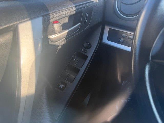 Mazda MAZDA3 I Grand Touring 5-Door 2012