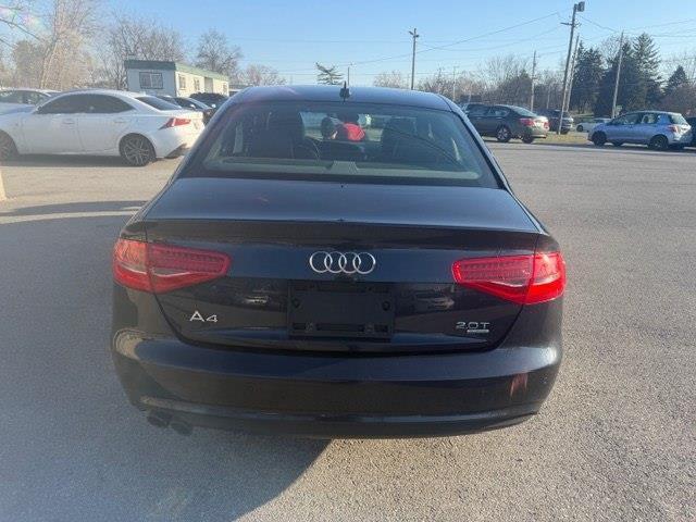 Audi A4 2.0T Sedan quattro Tiptronic 2013