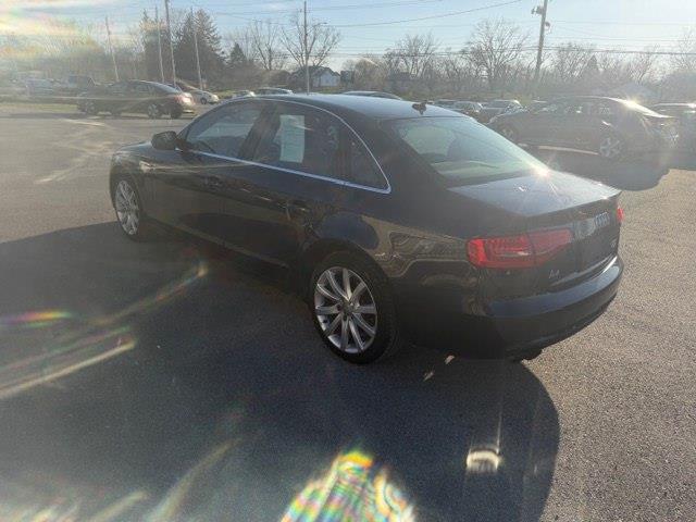 Audi A4 2.0T Sedan quattro Tiptronic 2013