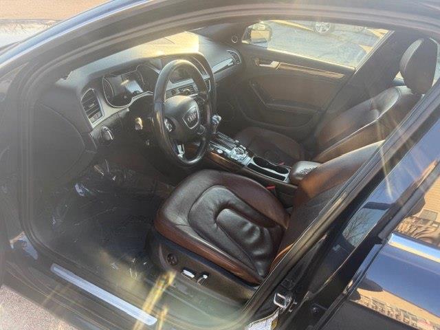 Audi A4 2.0T Sedan quattro Tiptronic 2013