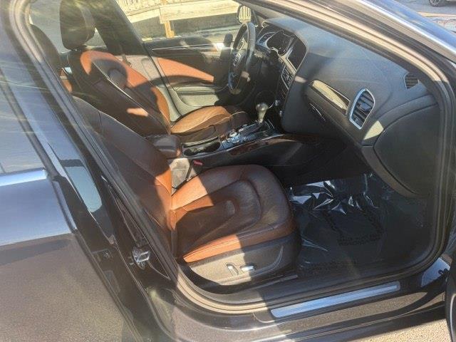 Audi A4 2.0T Sedan quattro Tiptronic 2013