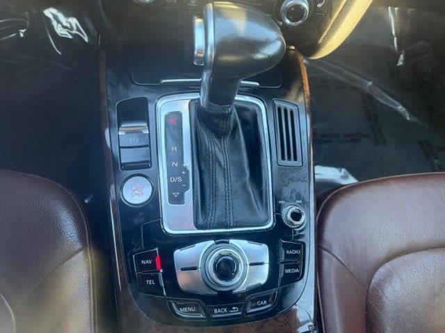 Audi A4 2.0T Sedan quattro Tiptronic 2013