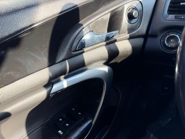 Buick Regal CXL - 2XL 2011