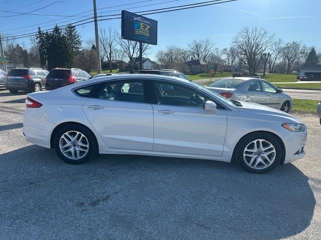 Ford Fusion SE 2016