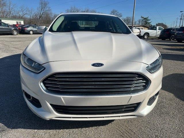 Ford Fusion SE 2016