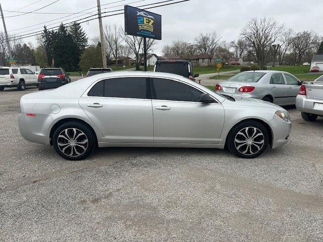 Chevrolet Malibu  2011