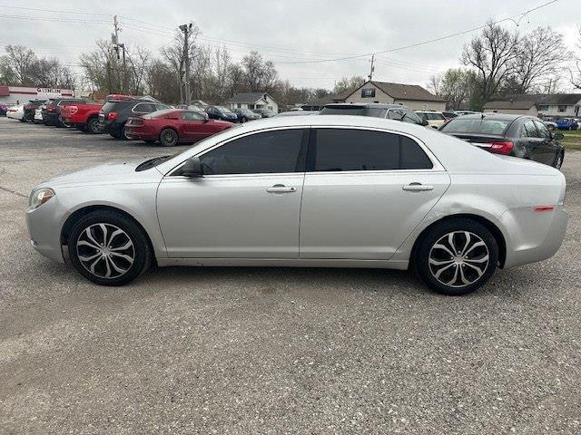 Chevrolet Malibu  2011