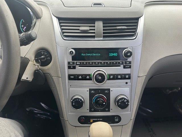 Chevrolet Malibu  2011