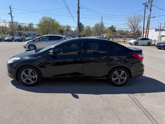 Ford Focus SE Sedan 2014