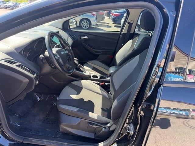 Ford Focus SE Sedan 2014