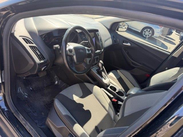 Ford Focus SE Sedan 2014