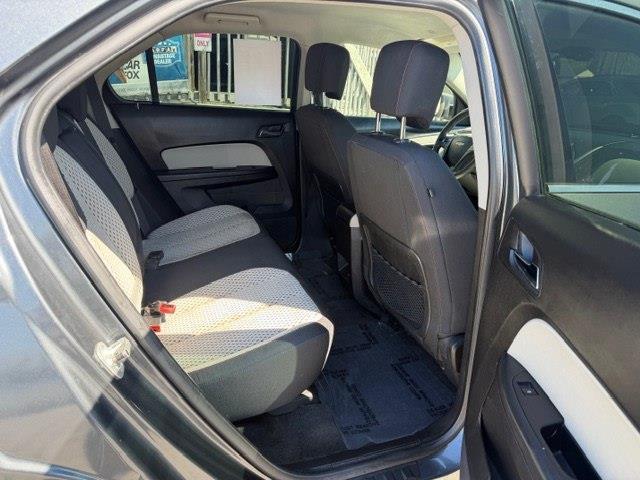 Chevrolet Equinox LS FWD 2010