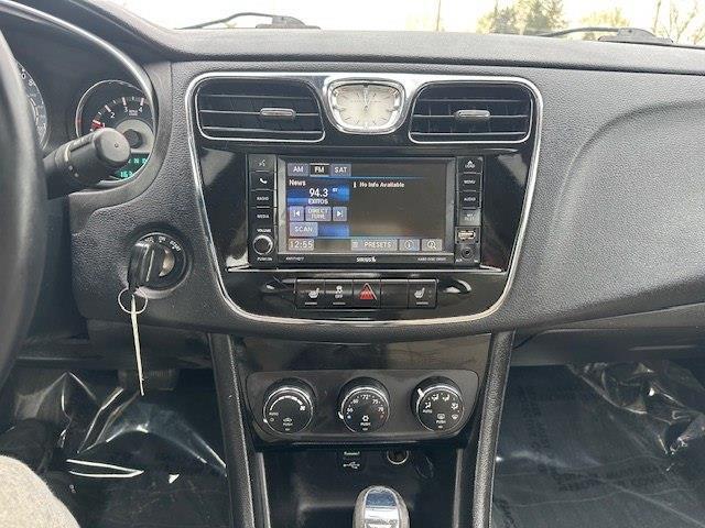 Chrysler 200 Touring 2013