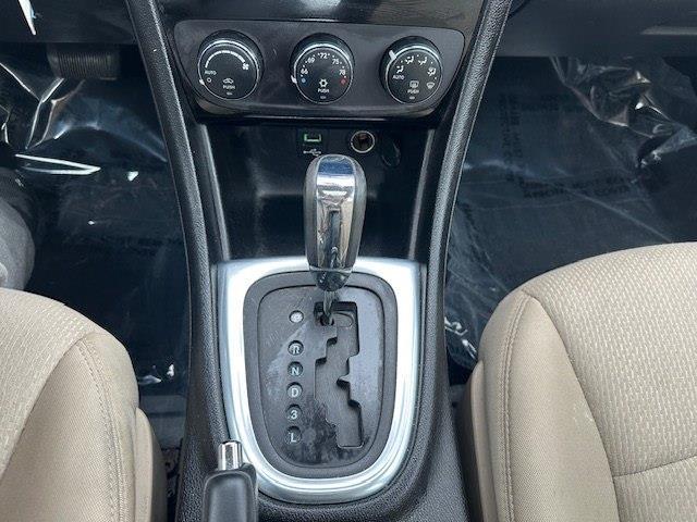 Chrysler 200 Touring 2013