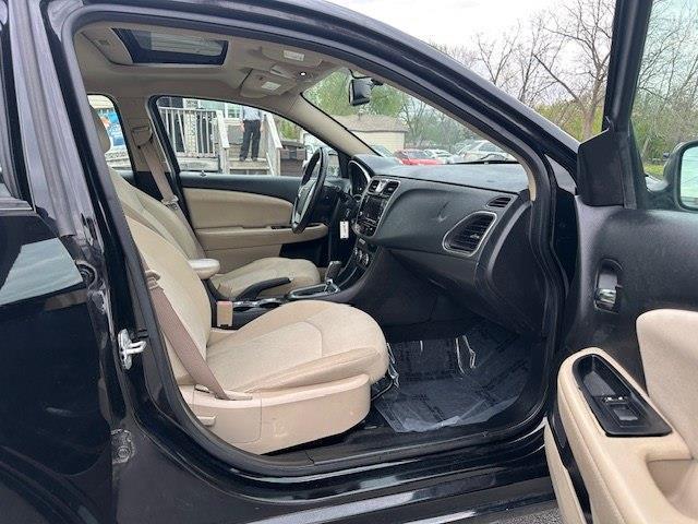 Chrysler 200 Touring 2013