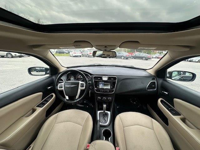 Chrysler 200 Touring 2013