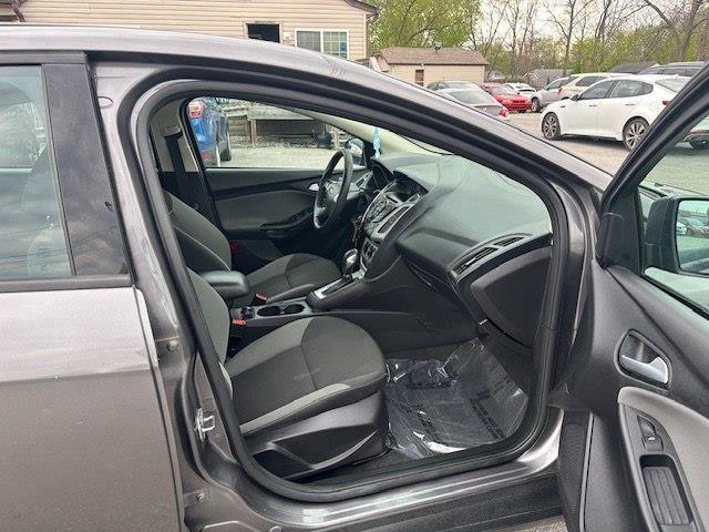 Ford Focus SE Sedan 2014