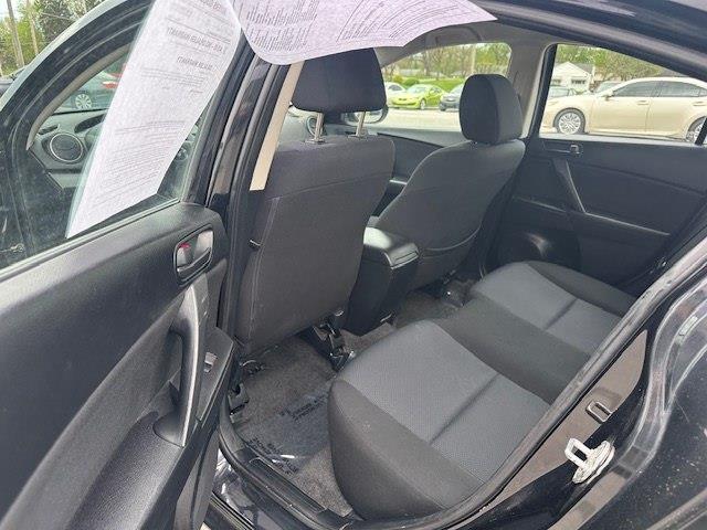 Mazda MAZDA3 i Sport 4-Door 2010