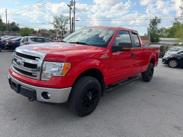 Ford F-150 XL SuperCab 8-ft. Bed 4WD 2013