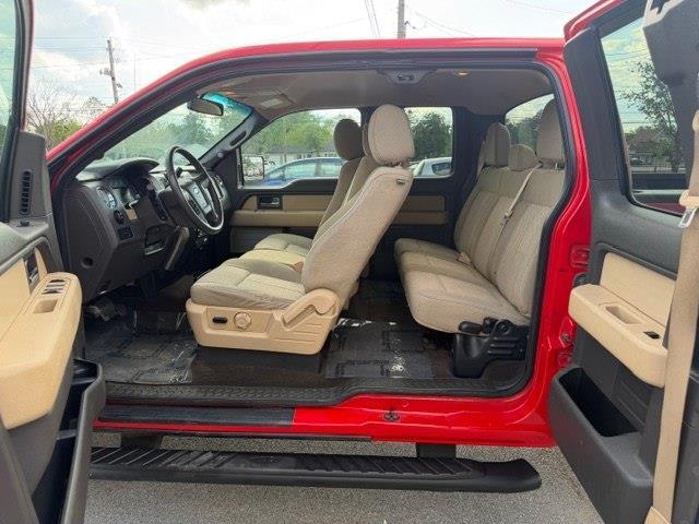 Ford F-150 XL SuperCab 8-ft. Bed 4WD 2013