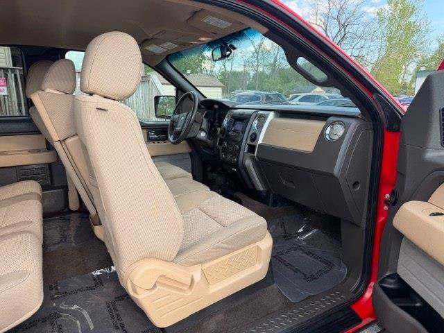 Ford F-150 XL SuperCab 8-ft. Bed 4WD 2013