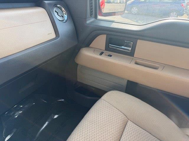 Ford F-150 XL SuperCab 8-ft. Bed 4WD 2013