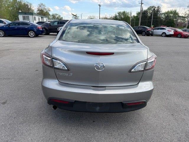 Mazda MAZDA3 i Touring 4-door 2011