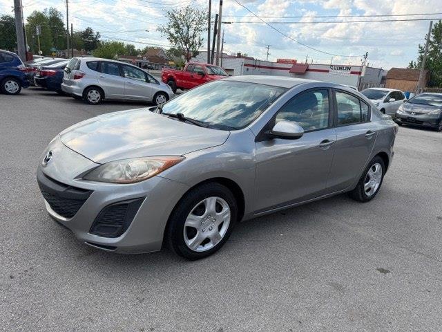 Mazda MAZDA3 i Touring 4-door 2011