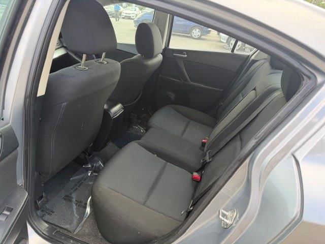 Mazda MAZDA3 i Touring 4-door 2011