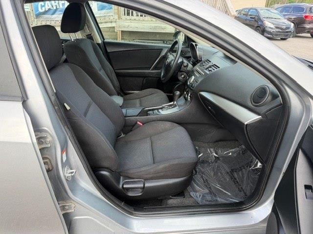 Mazda MAZDA3 i Touring 4-door 2011