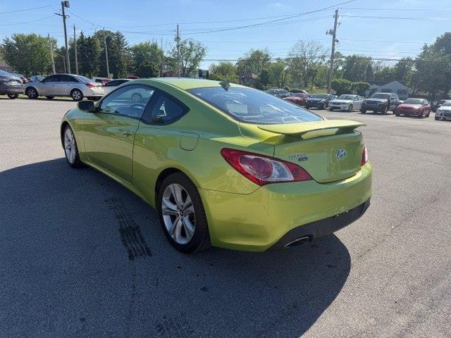 Hyundai Genesis Coupe 2.0T Manual 2010