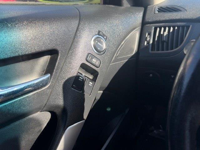 Hyundai Genesis Coupe 2.0T Manual 2010