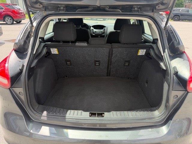 Ford Focus SE Hatch 2015