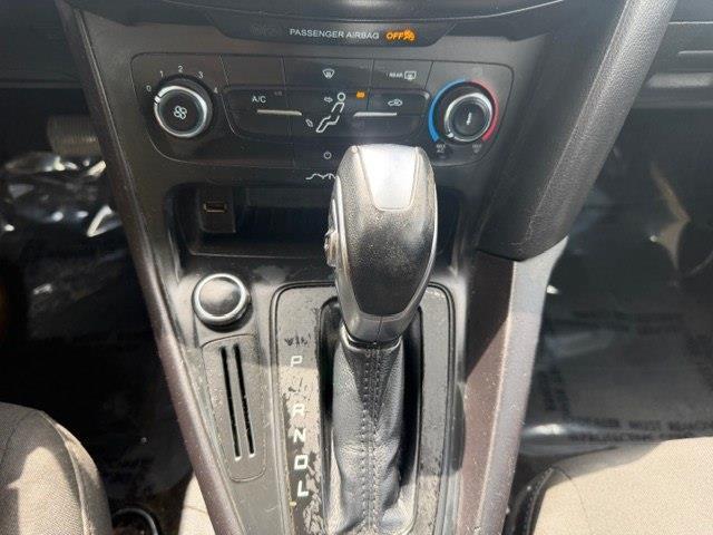 Ford Focus SE Hatch 2015